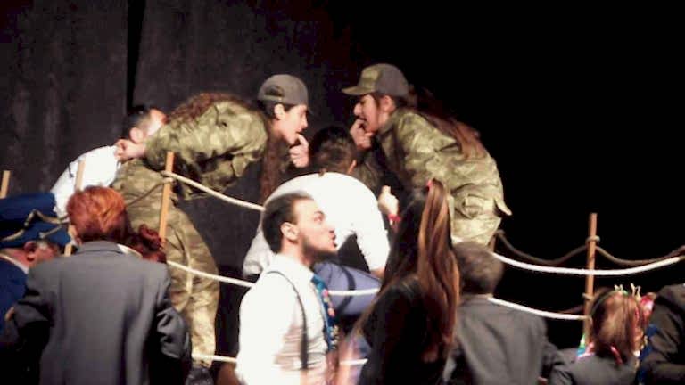 Düdükçülerle Fırçacıların Savaşı /2016